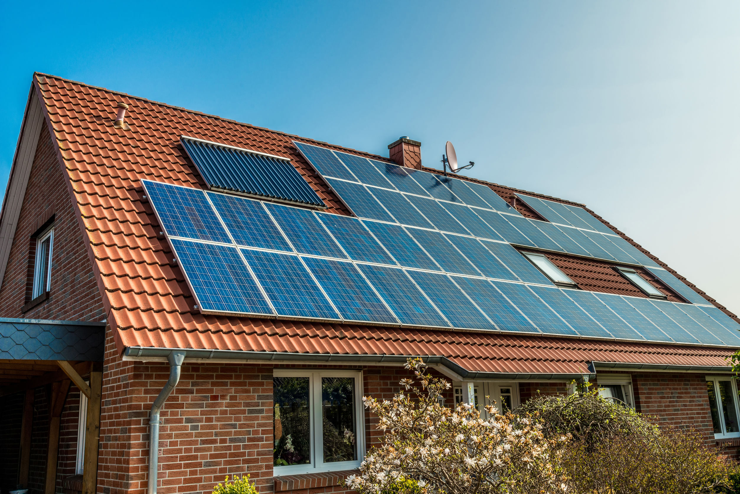 The Retirement Guide To Getting Solar Panels Yellowlite